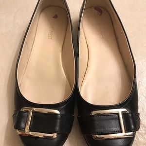 Nine West flats  (black and silver)